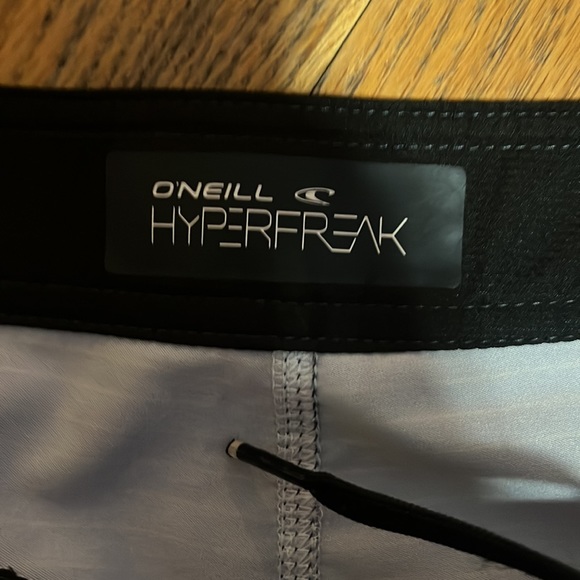 O’Neil bathing suit NEW - Picture 3 of 3